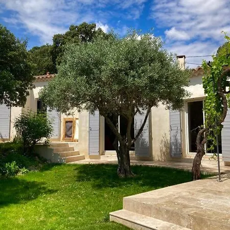 Villa De Charme Avec Piscine 5 Min D'avignon Les Angles (Gard)