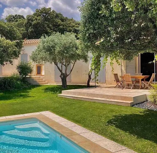 Villa De Charme Avec Piscine 5 Min D'avignon *