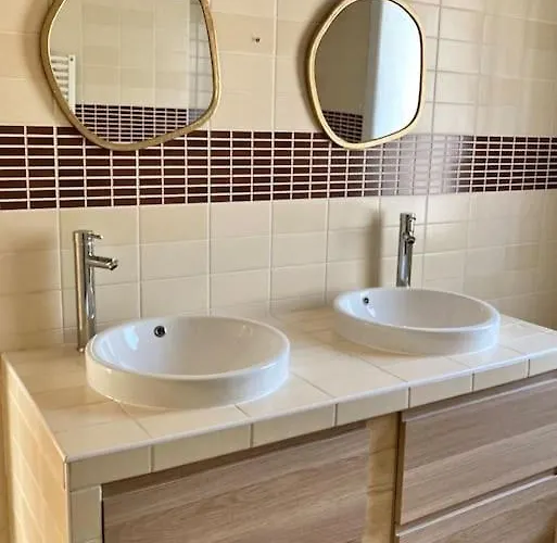 De Charme Avec Piscine 5 Min D'avignon